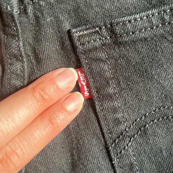 Levi's Premium Black Wedgie Ripped Denim Jeans - Picture 9 of 13